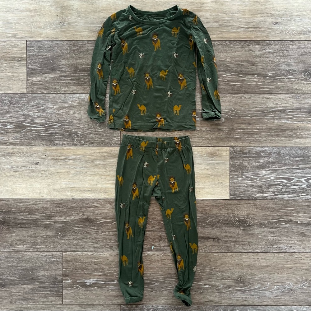 Kyte BABY 2T Long Sleeve Pajamas in Moroccan 🐪
